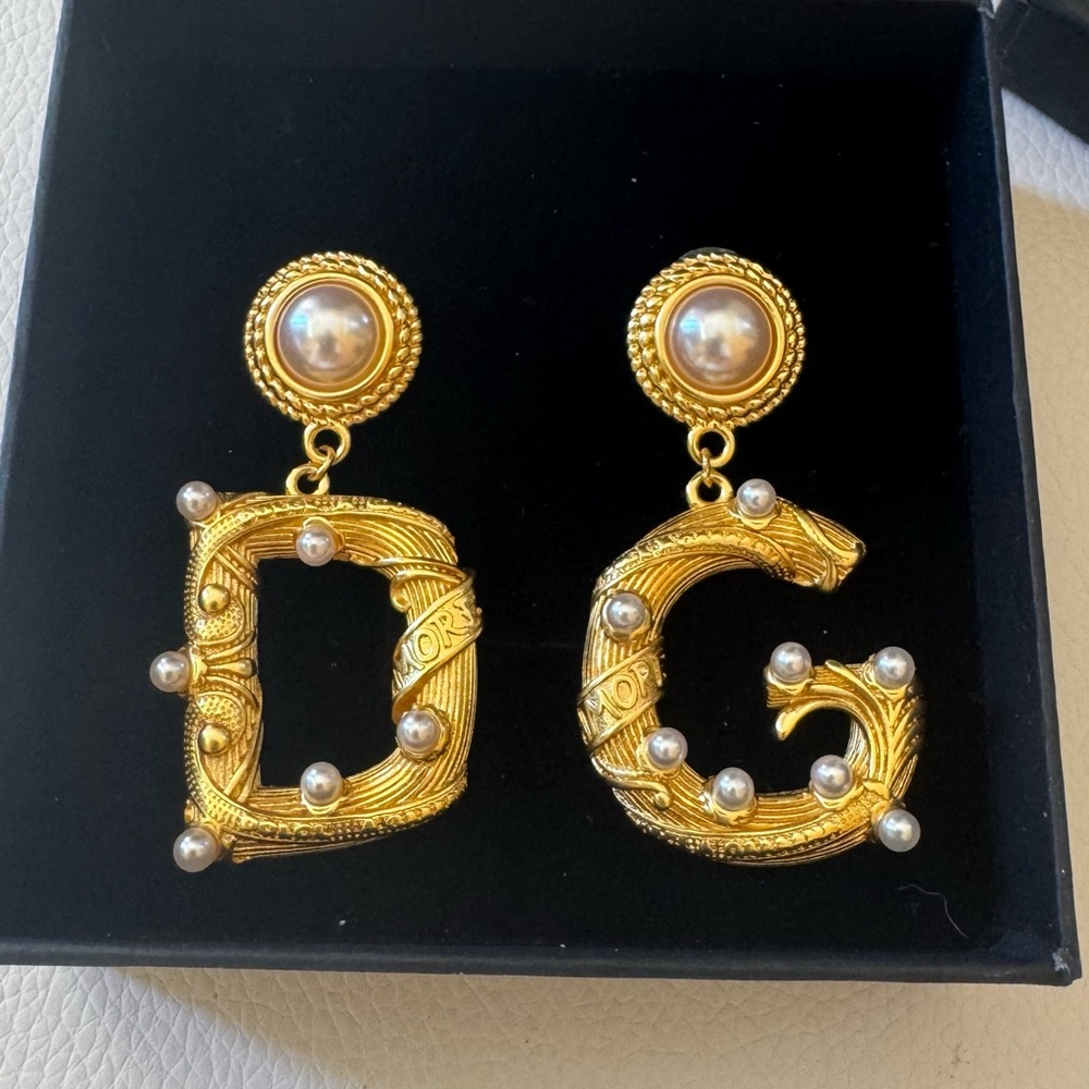 Dolce & Gabbana Gold DG Earrings with Pearls - Picture 3 of 7